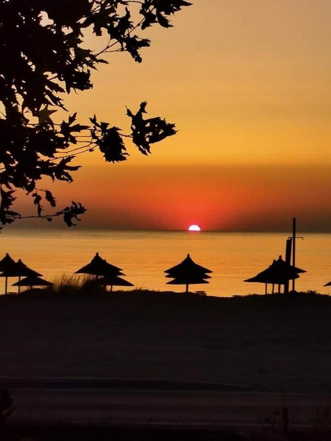Isalos Velika  Bagian luar foto