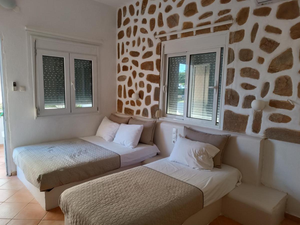 Isalos Velika  Bagian luar foto