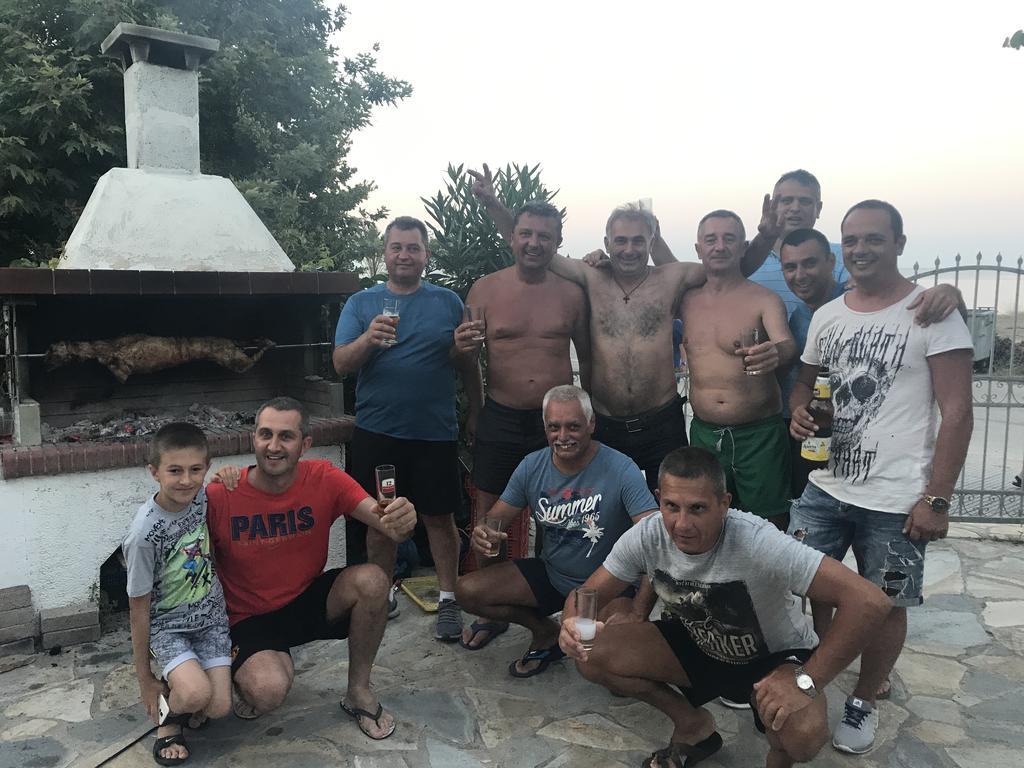Isalos Velika  Bagian luar foto