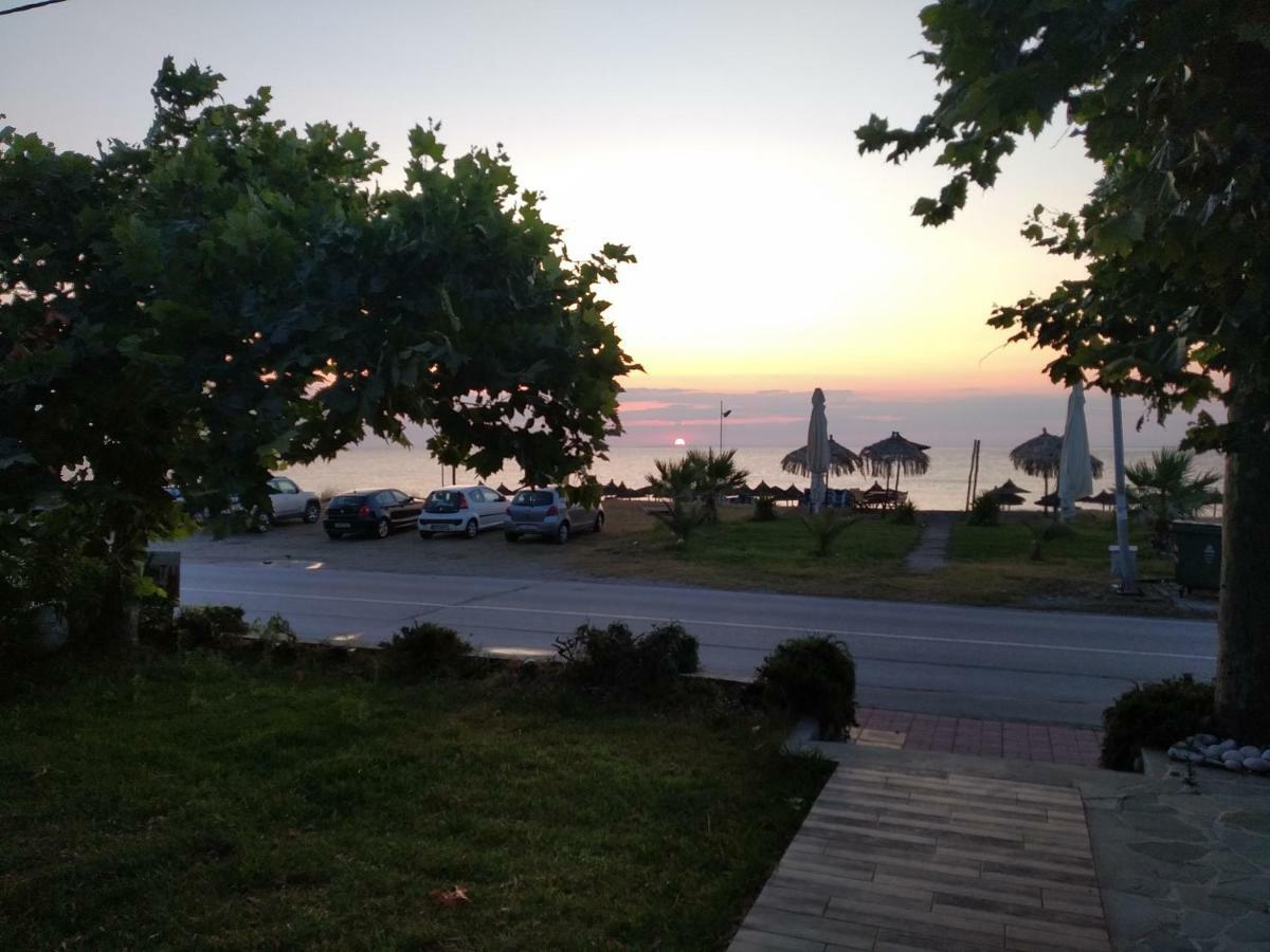 Isalos Velika  Bagian luar foto