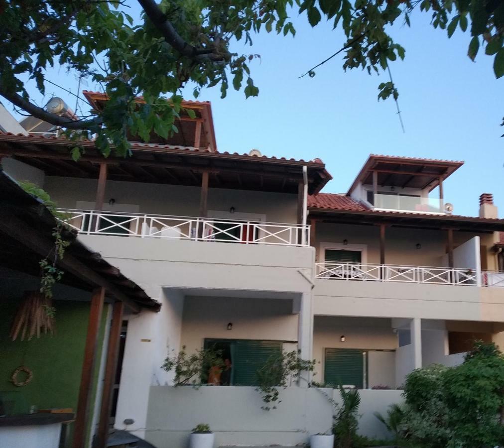 Isalos Velika  Bagian luar foto